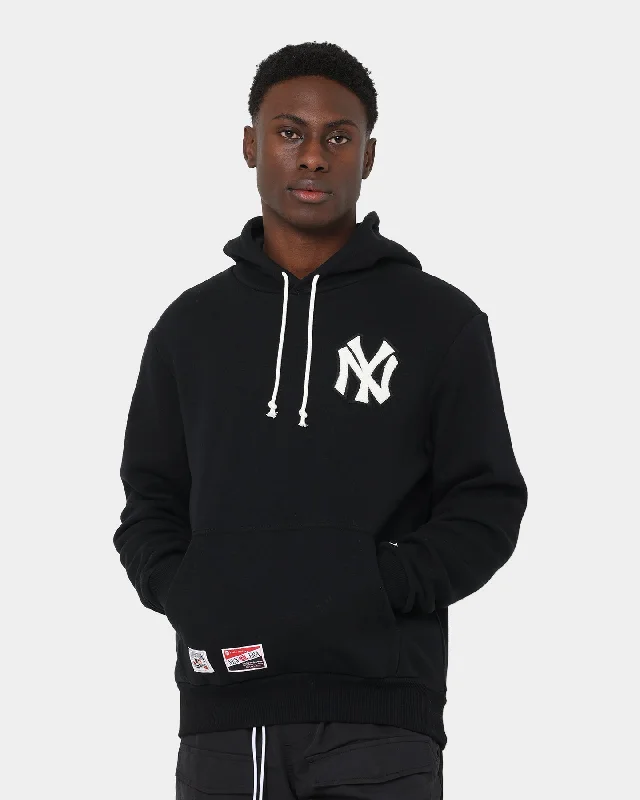 New Era New York Yankees Chenille Hoodie Black Hoodie with Drawstring Waist Adjustable Fitted New Era New York Yankees Chenille Hoodie Black Hoodie with Drawstring Waist Adjustable Fitted