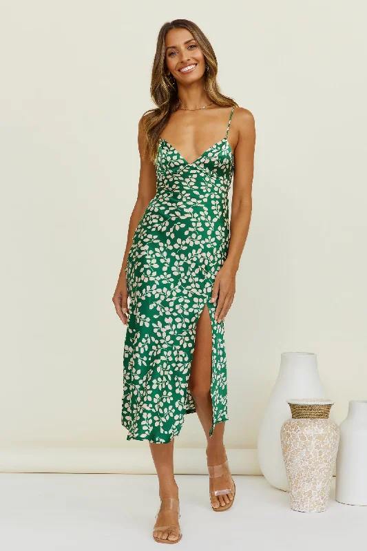 Climbing Vines Maxi Dress Green Fashionable Off-Shoulder Maxi Dress