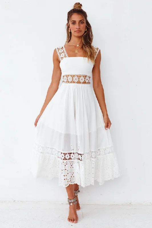 Eugenia Maxi Dress White Trendy Maxi Dress with Bow