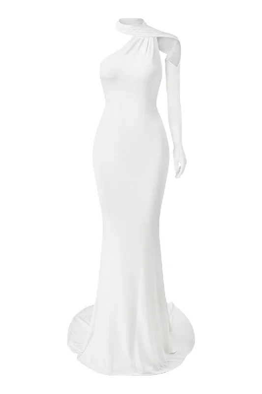 SERENA WHITE MERMAID MAXI DRESS Trendy Fit-and-Flare Maxi Dress