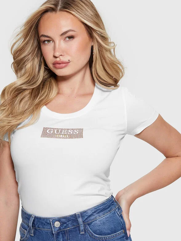 STUDDED BOX TEE Asymmetrical Pockets Print