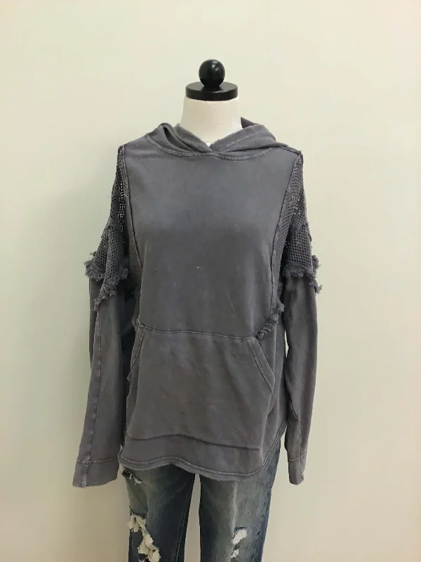 Easel Top Gray Long Sleeve Hoodie Hoodie with Hem Ribbing Snug Secure