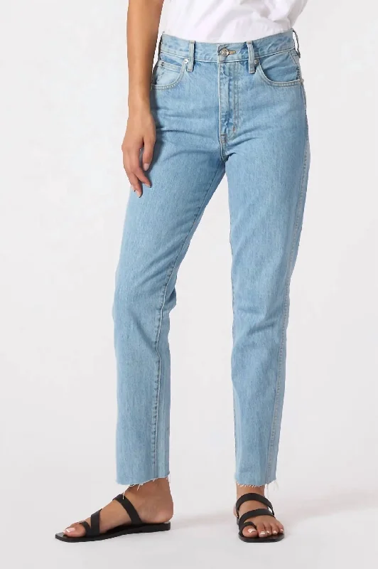 Hero Jean In Skyline Stylish Bootcut Denim Jeans