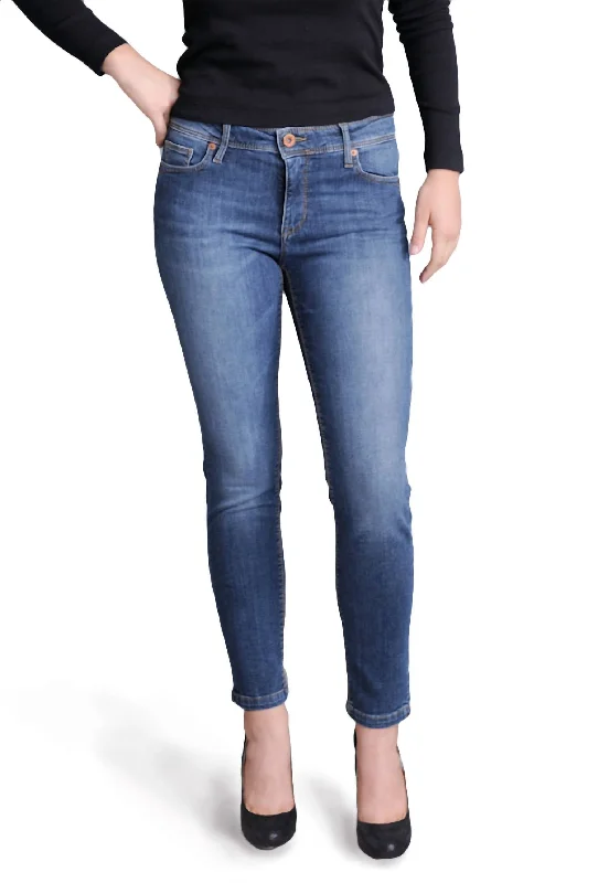 Vic 7/8 Denim Jeans In Blue Stylish High-Waisted Denim