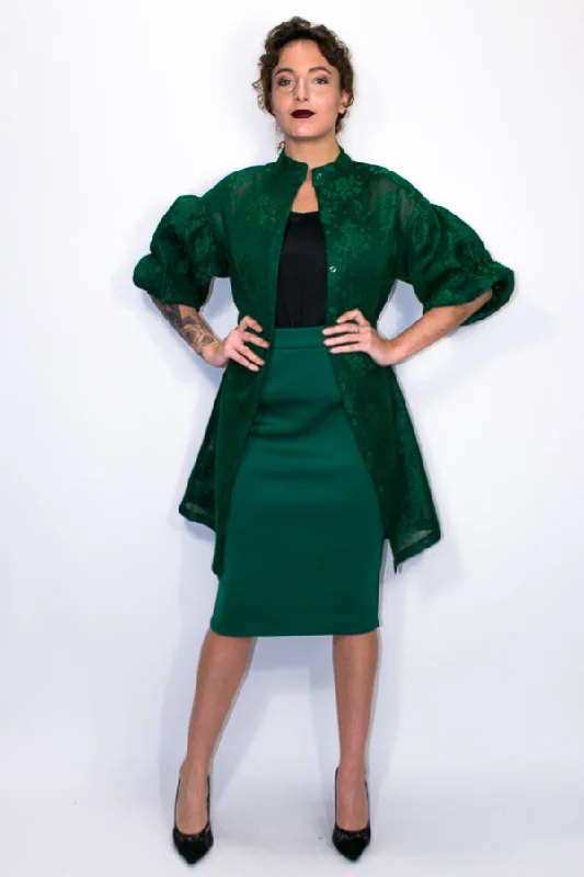 GREEN